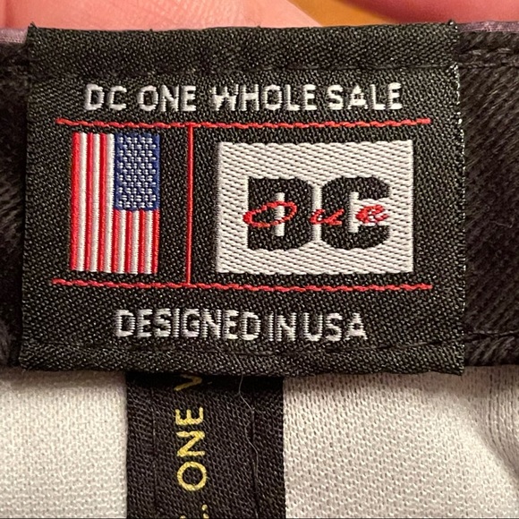 DC One Wholesaler hat - Picture 6 of 7